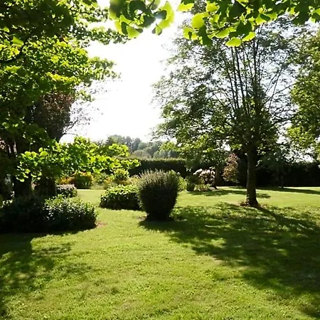 Le Collet Bed & Breakfast Wamin